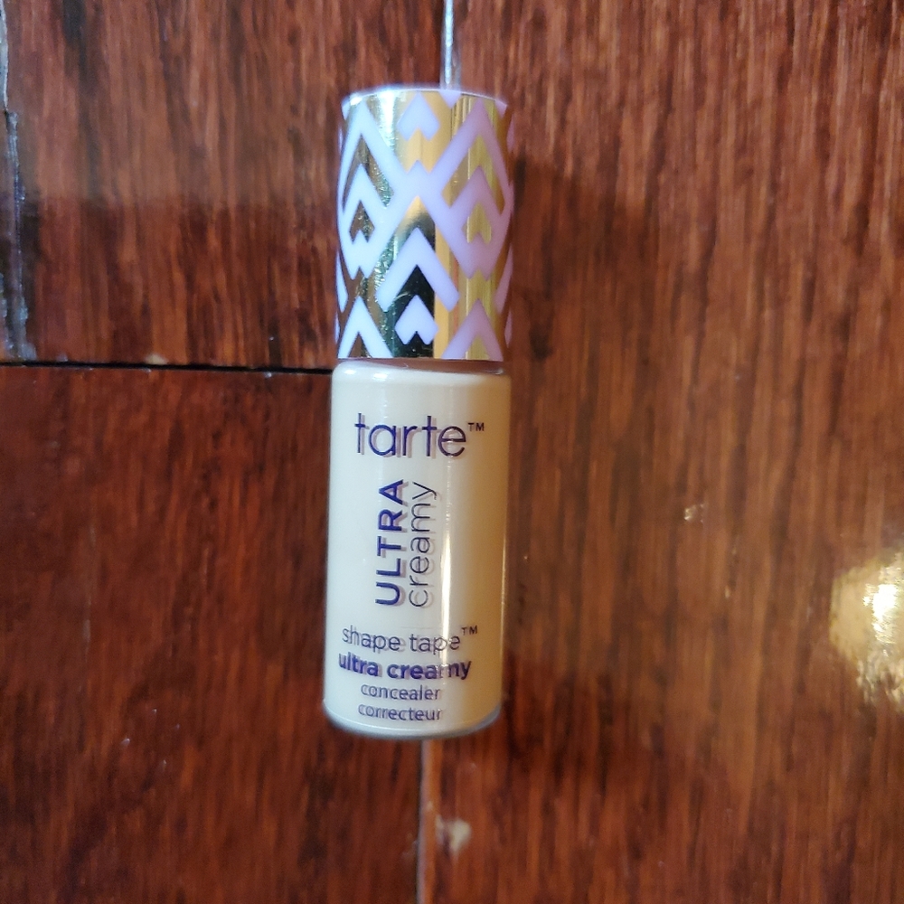 NWT Tarte ultra creamy shape tape concealer